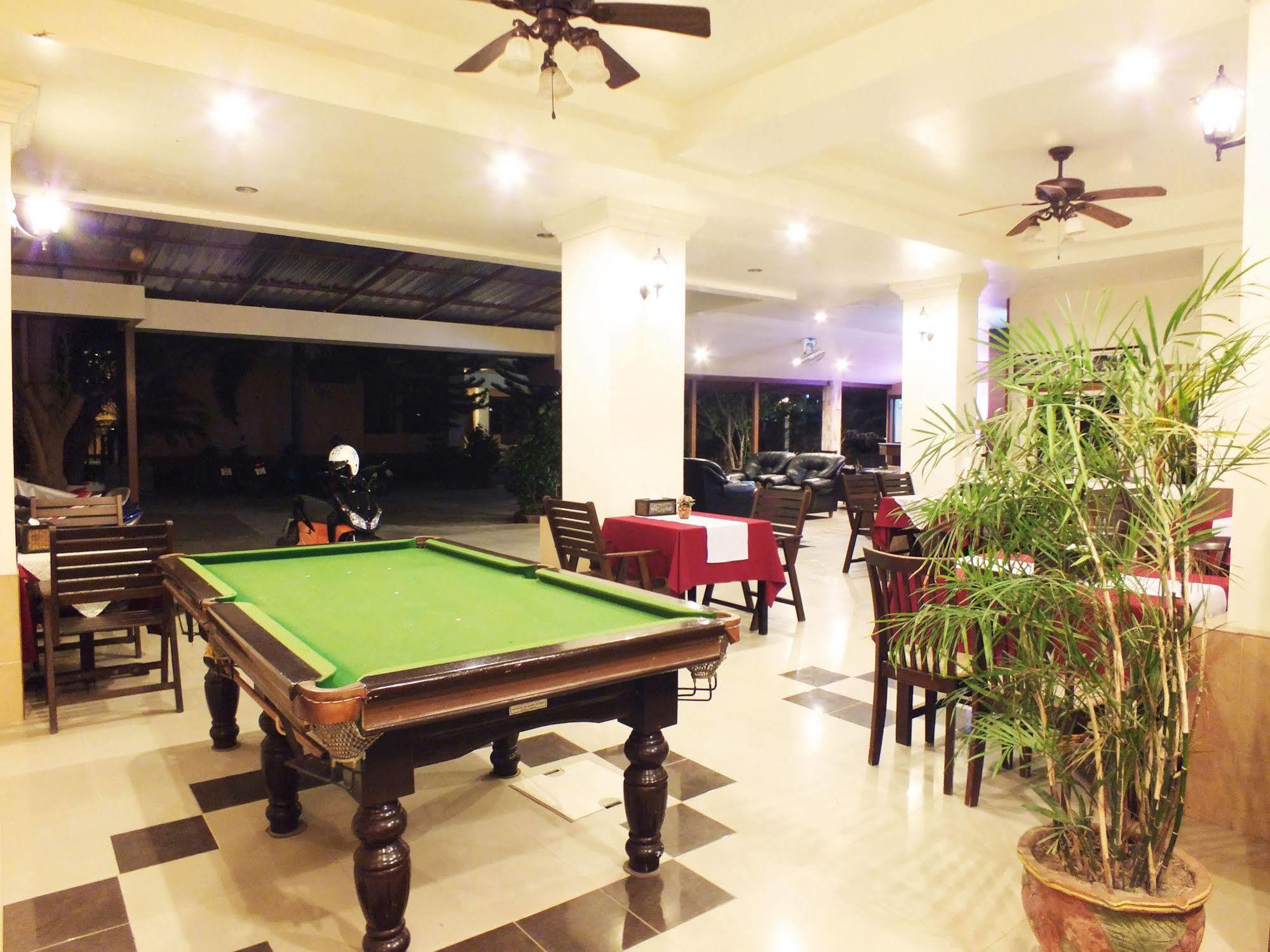 Chaba Garden Apartment Pattaya Extérieur photo