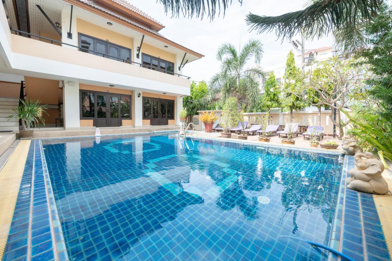 Chaba Garden Apartment Pattaya Extérieur photo
